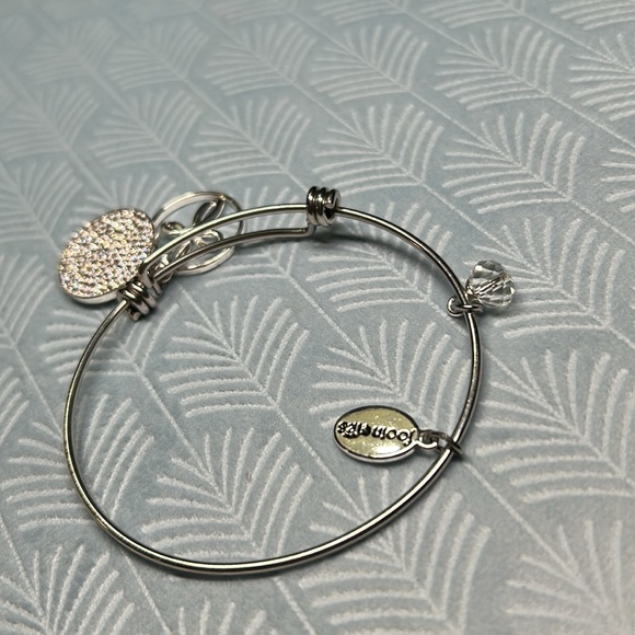 Foot notes silver charm bracelet - Picture 3 of 8